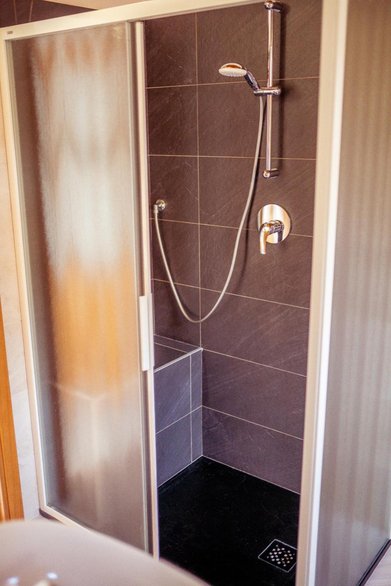 Larius Apartment - Como Lake View Манделло-дель-Ларіо Екстер'єр фото