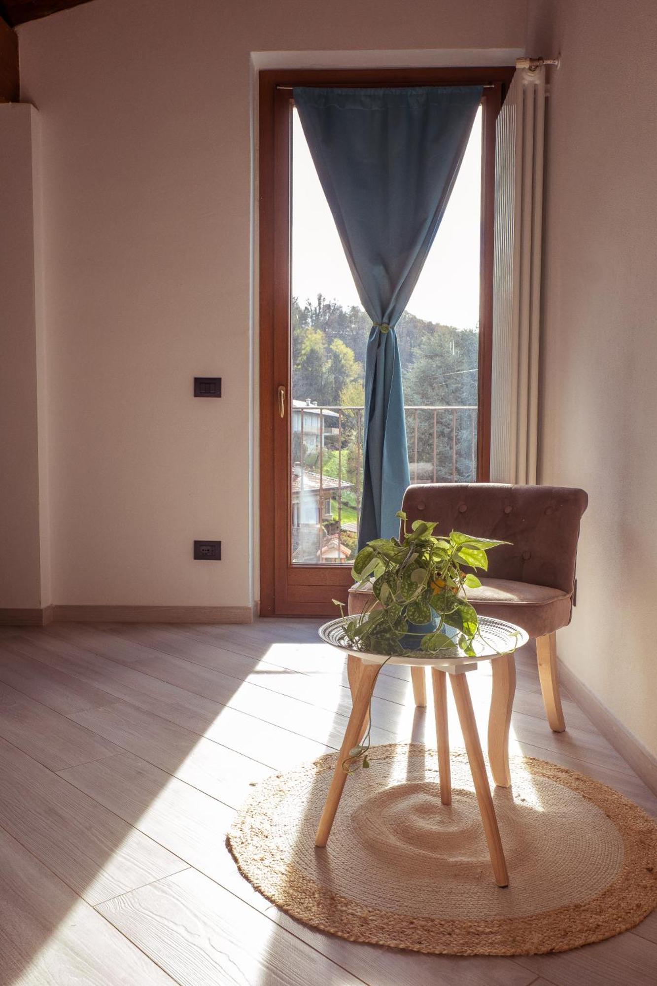 Larius Apartment - Como Lake View Манделло-дель-Ларіо Екстер'єр фото