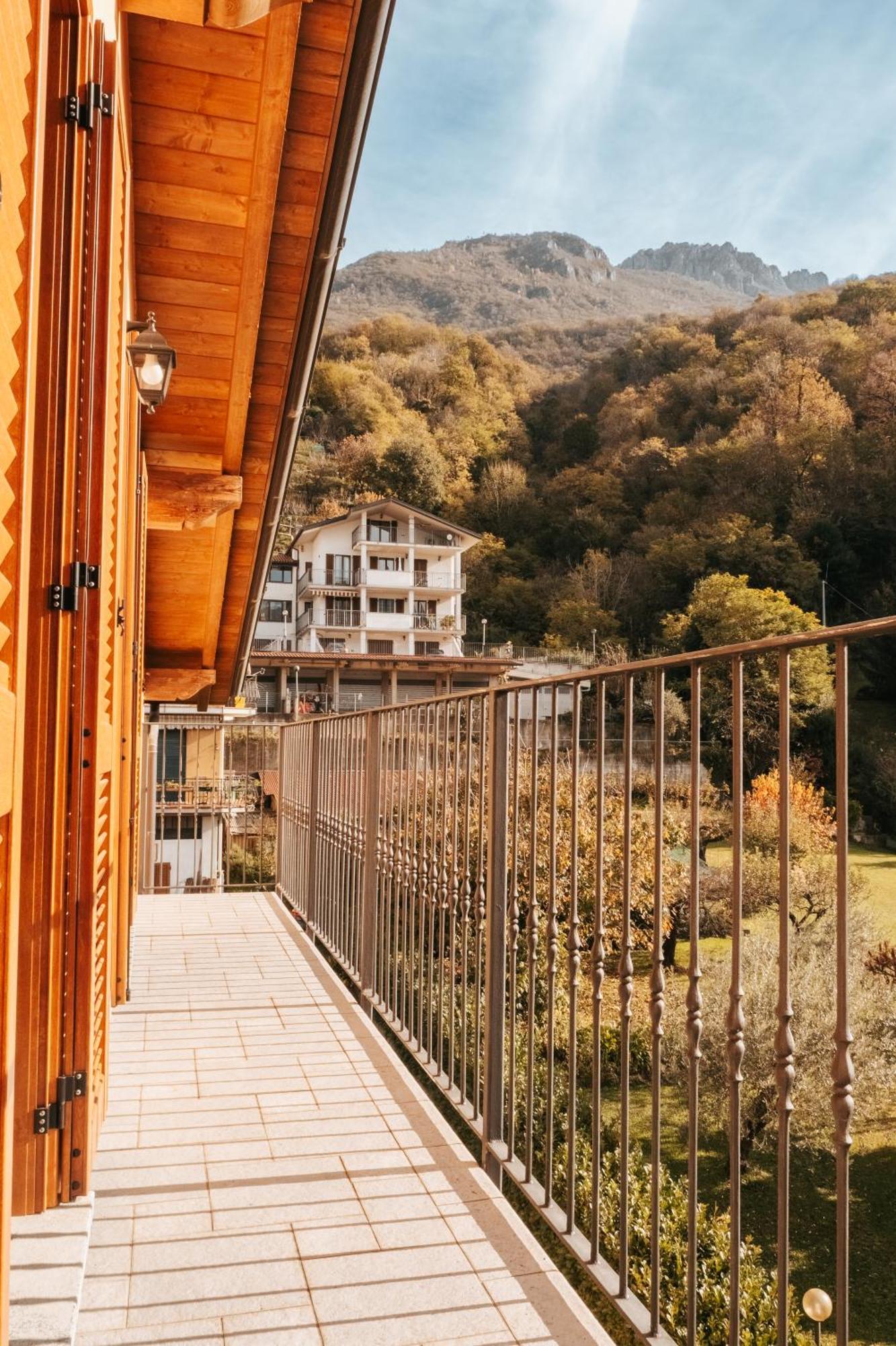 Larius Apartment - Como Lake View Манделло-дель-Ларіо Екстер'єр фото