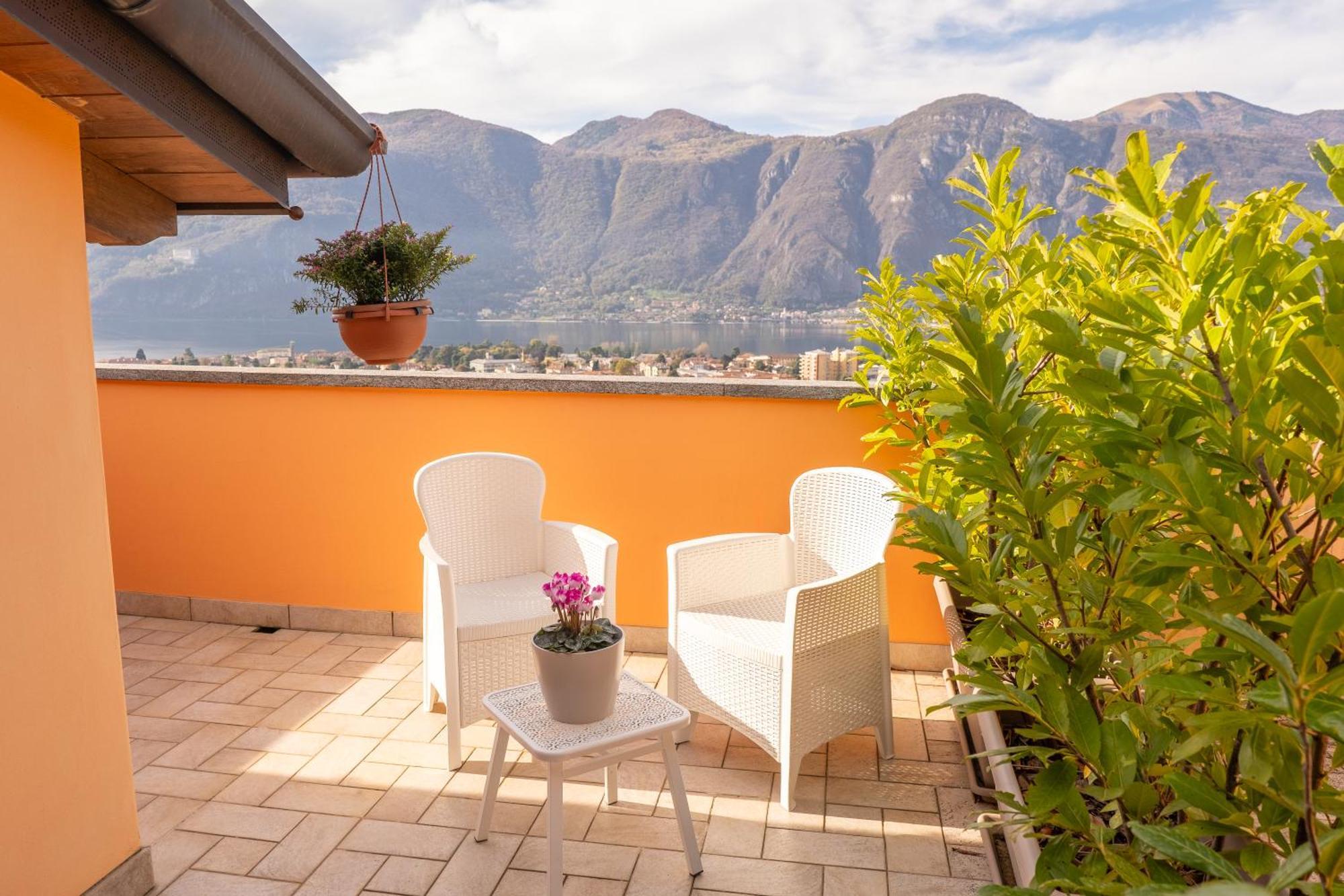 Larius Apartment - Como Lake View Манделло-дель-Ларіо Екстер'єр фото